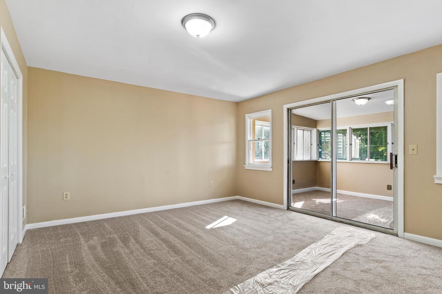 124 Lincoln St Property Photo 13