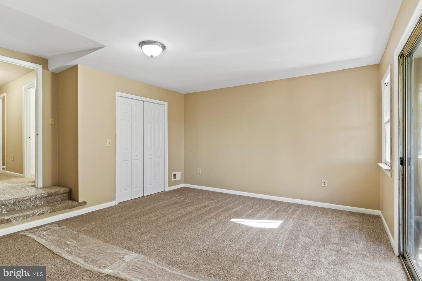 124 Lincoln St Property Photo 14
