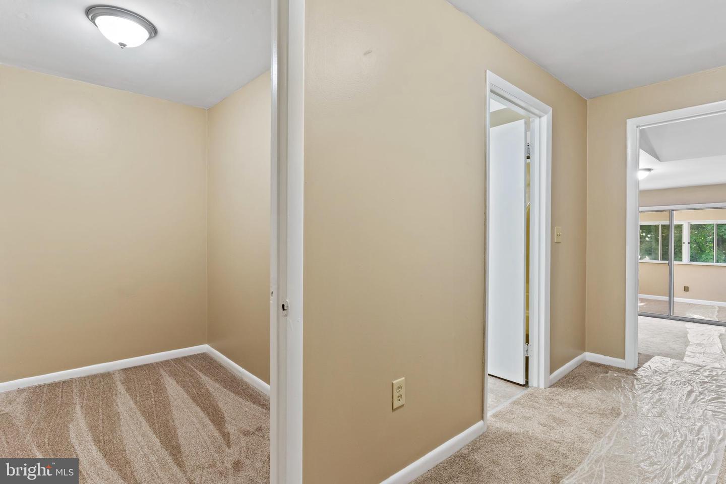 124 Lincoln St Property Photo 17