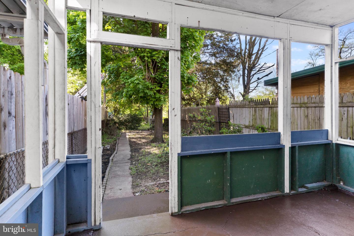 124 Lincoln St Property Photo 23