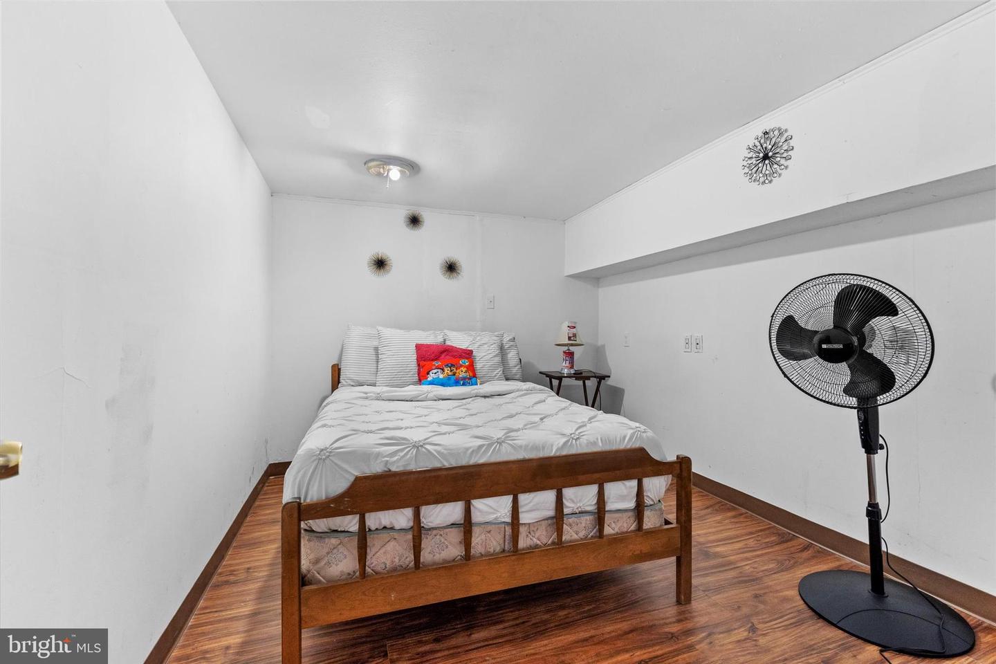 241 Maclay St Property Photo 19
