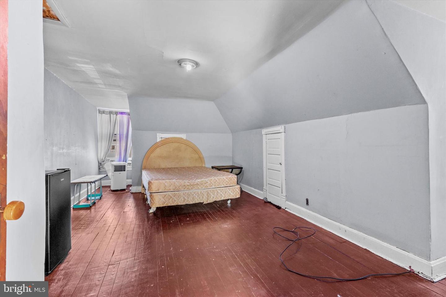 241 Maclay St Property Photo 21