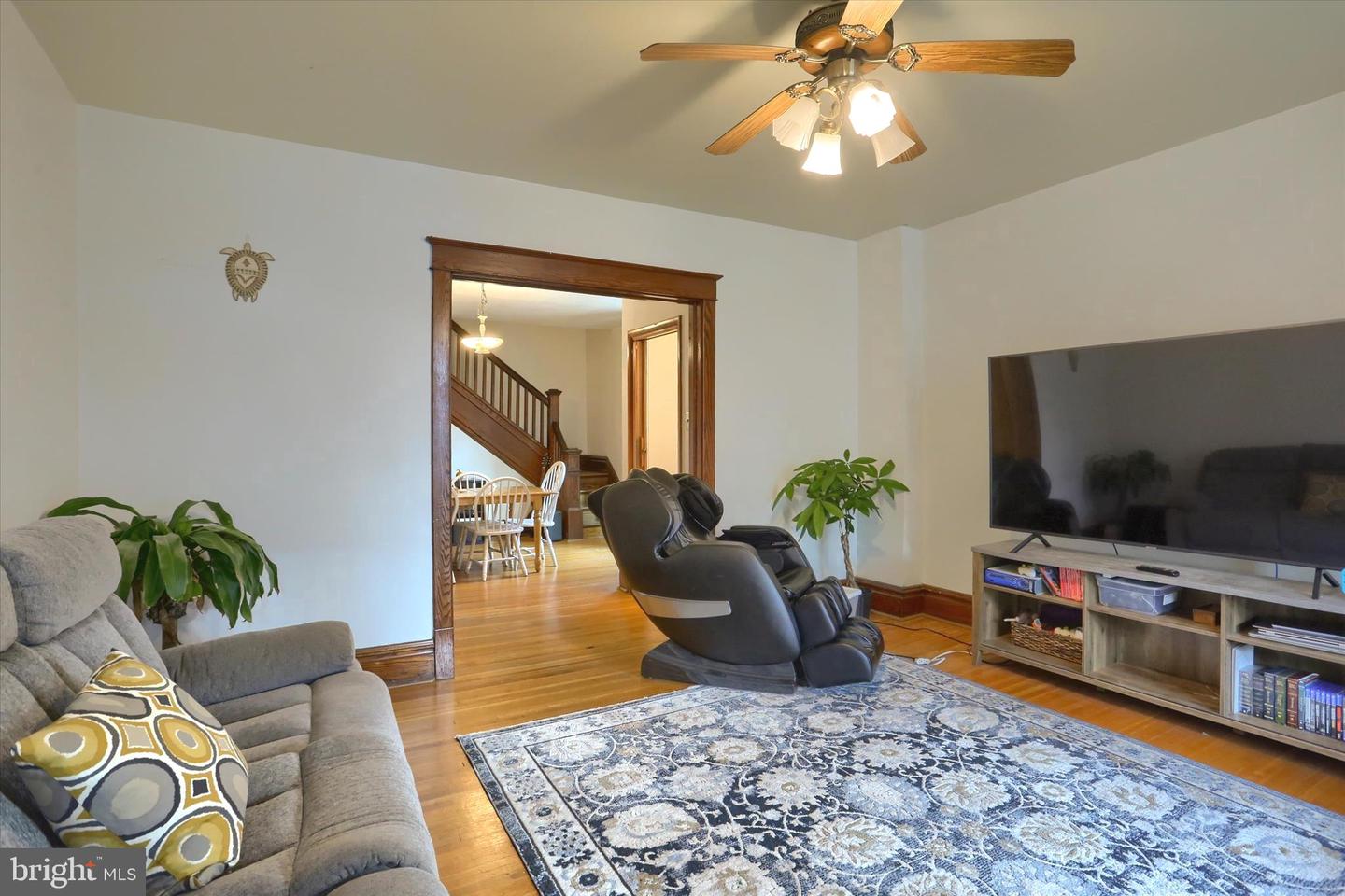 308 Lewis St Property Photo 8