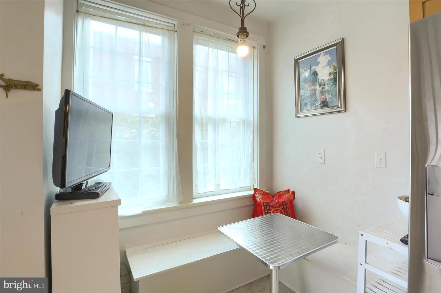 308 Lewis St Property Photo 16