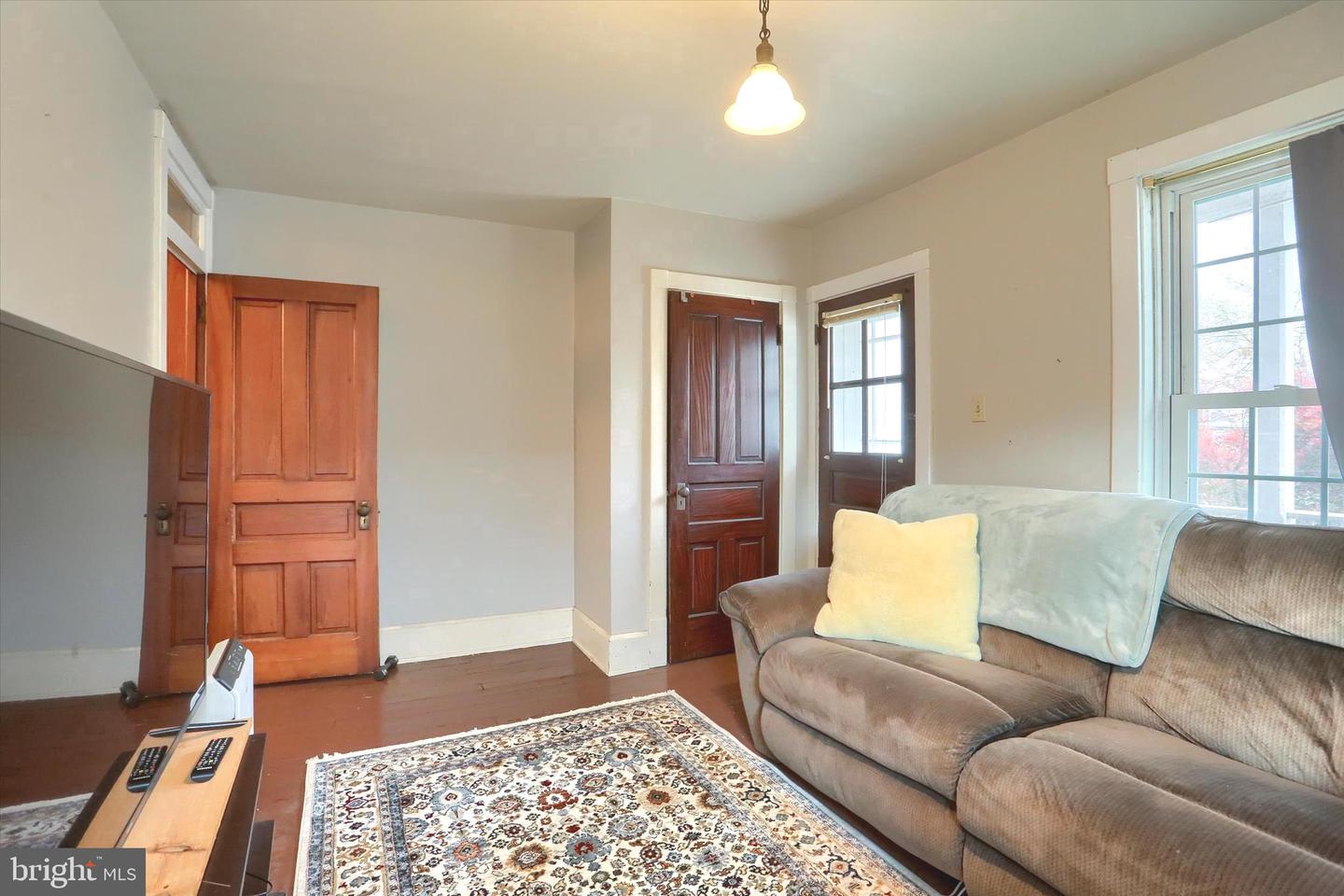 308 Lewis St Property Photo 18