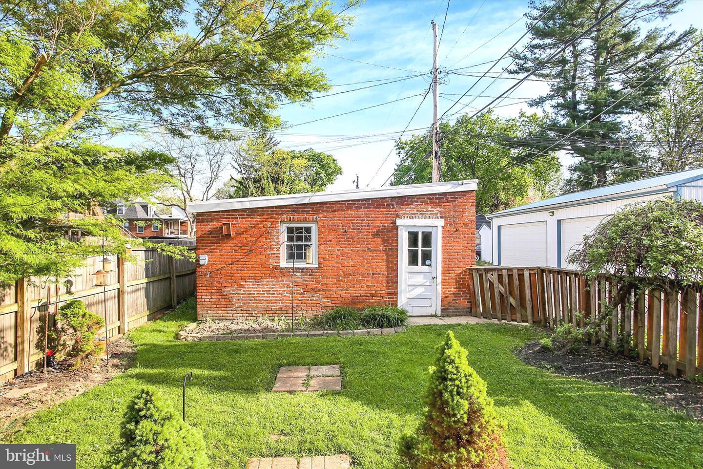 308 Lewis St Property Photo 29