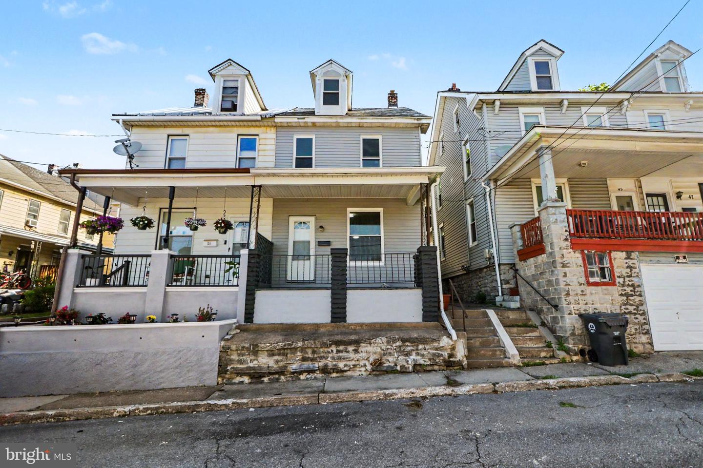 43 PENN ST Property Photo 1