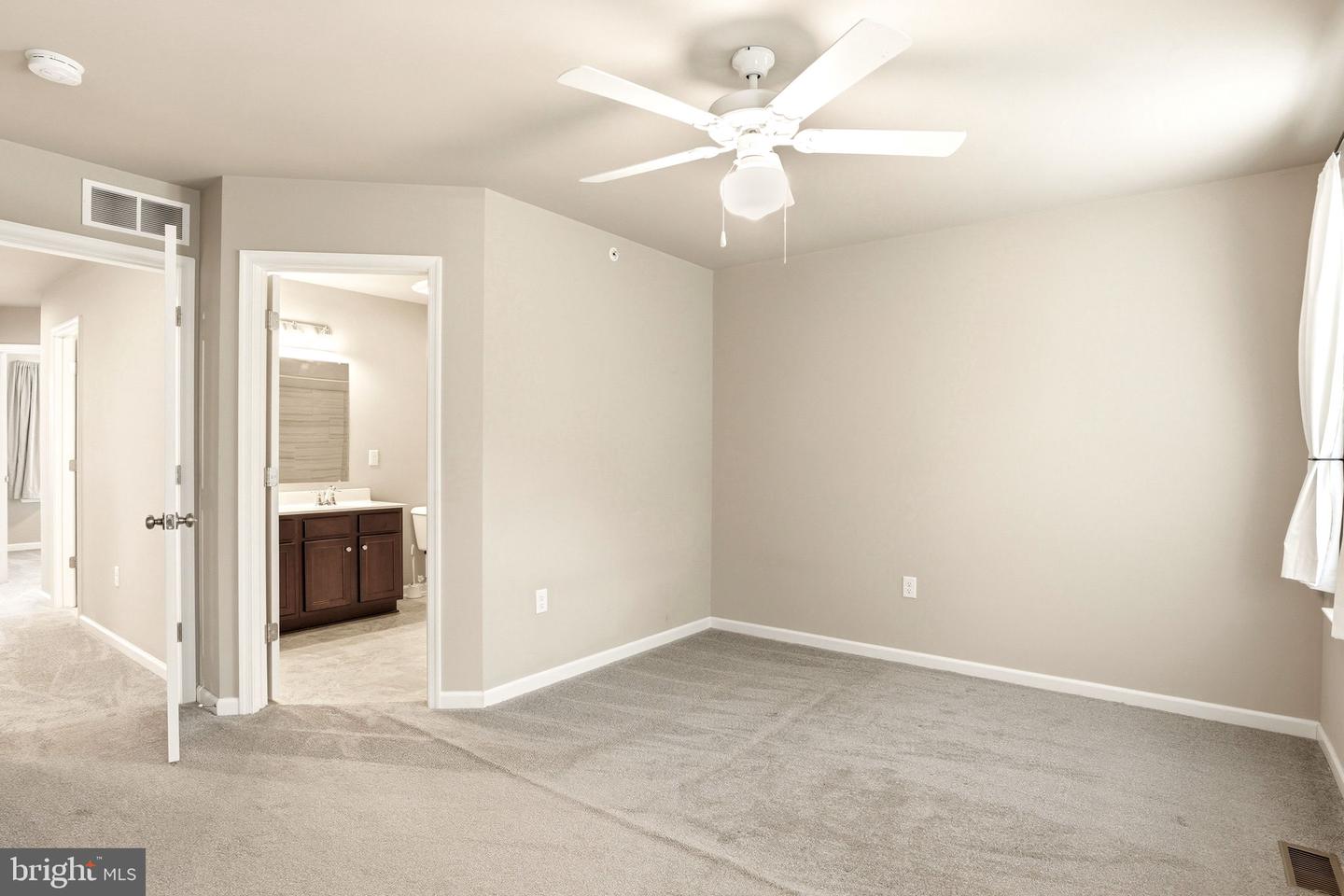 113 High Pointe Dr #50 Property Photo 15
