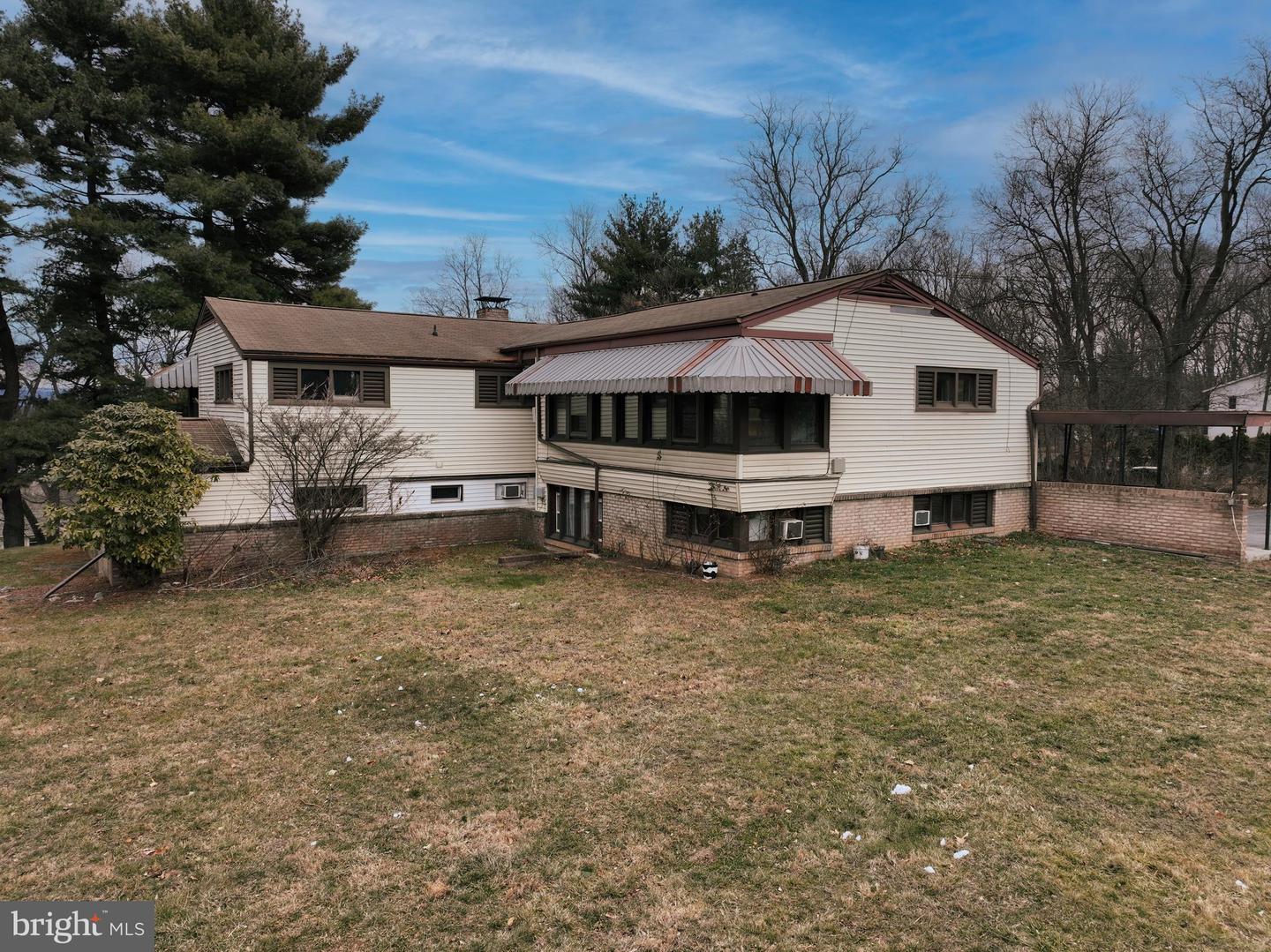 6000 Chambers Hill Rd Property Photo 2