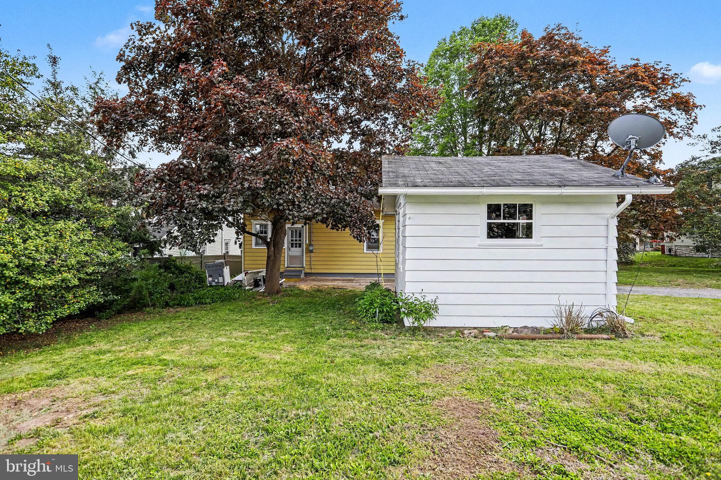 941 State St Property Photo 24