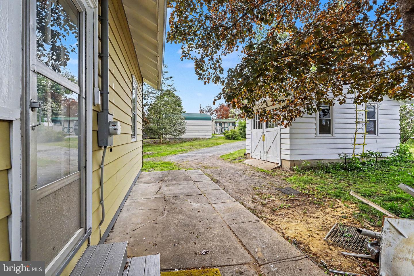941 State St Property Photo 25