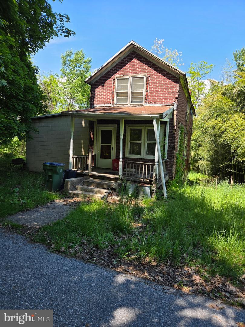 PADA2059854 Property Photo 1