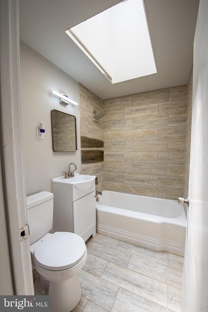 2205 Kensington St Property Photo 12