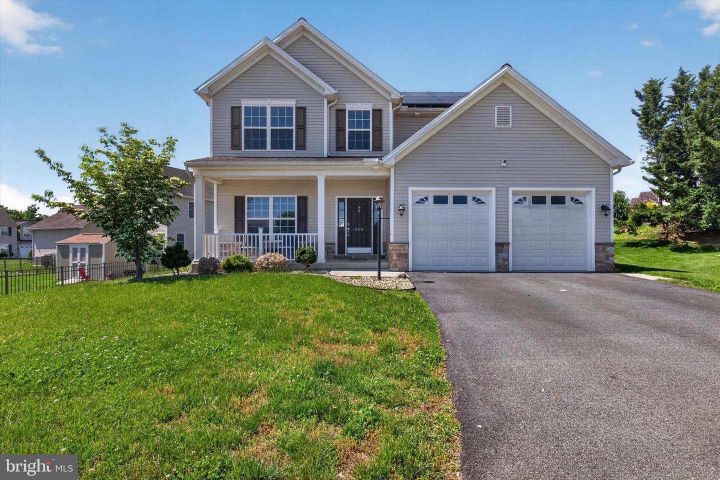 684 LAVENDA CT