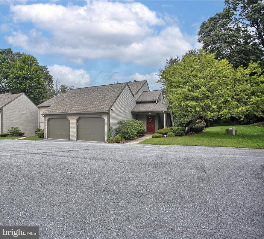 563 Roslaire Dr Property Photo 1