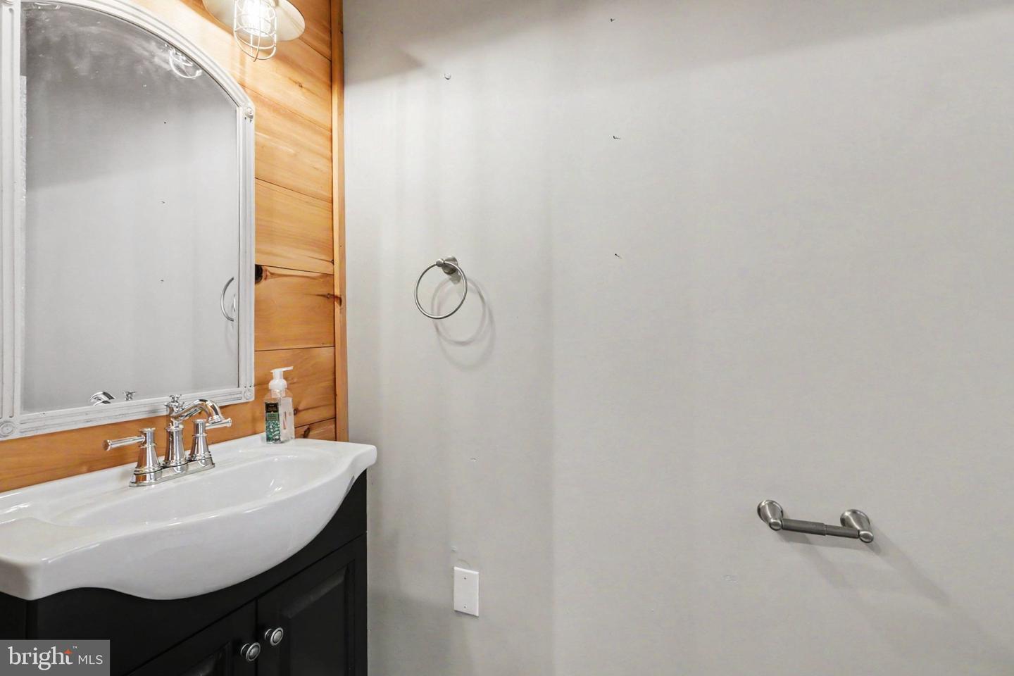 1710 Green St Property Photo 6