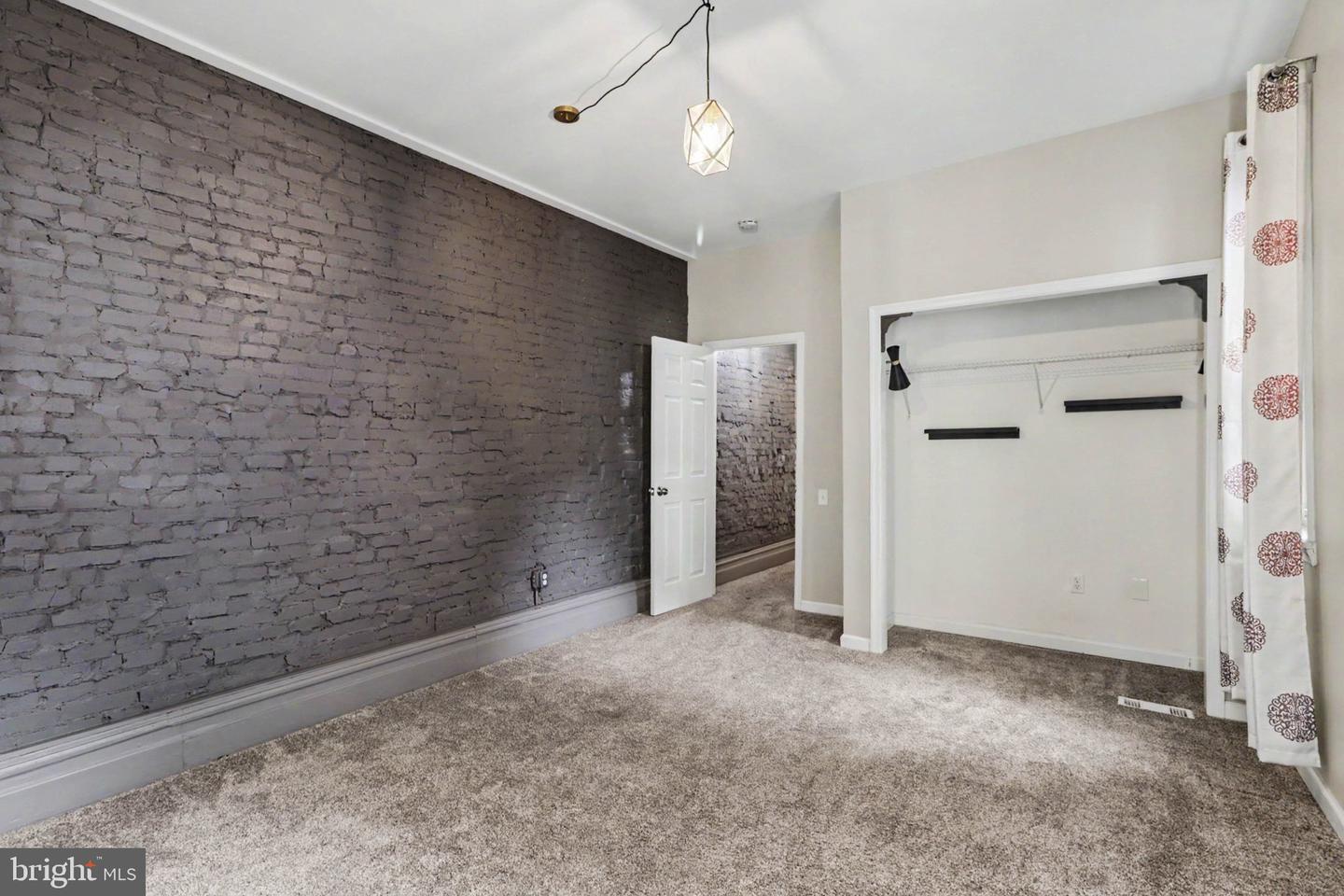 1710 Green St Property Photo 15