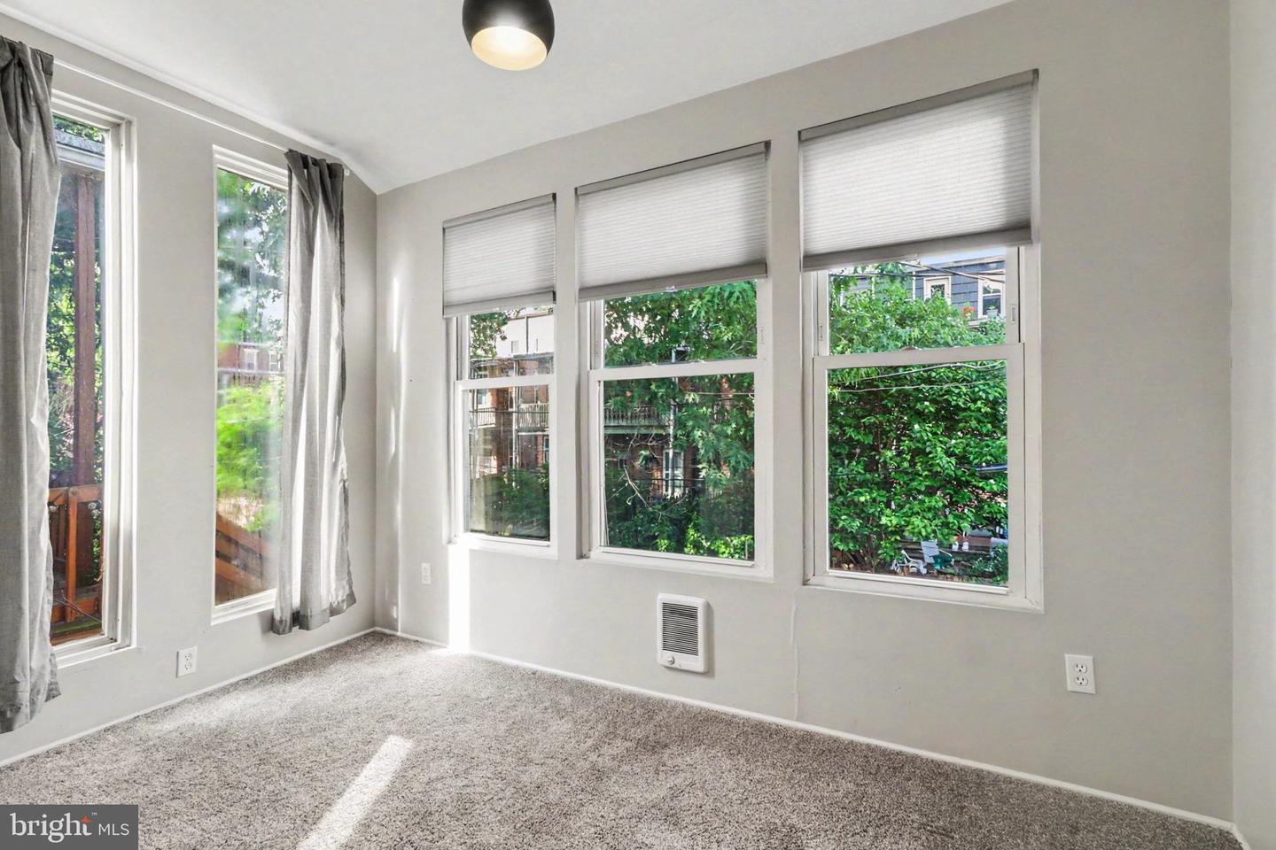 1710 Green St Property Photo 18