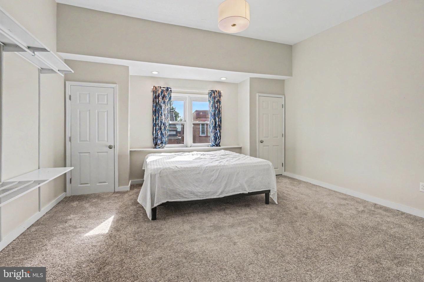1710 Green St Property Photo 19