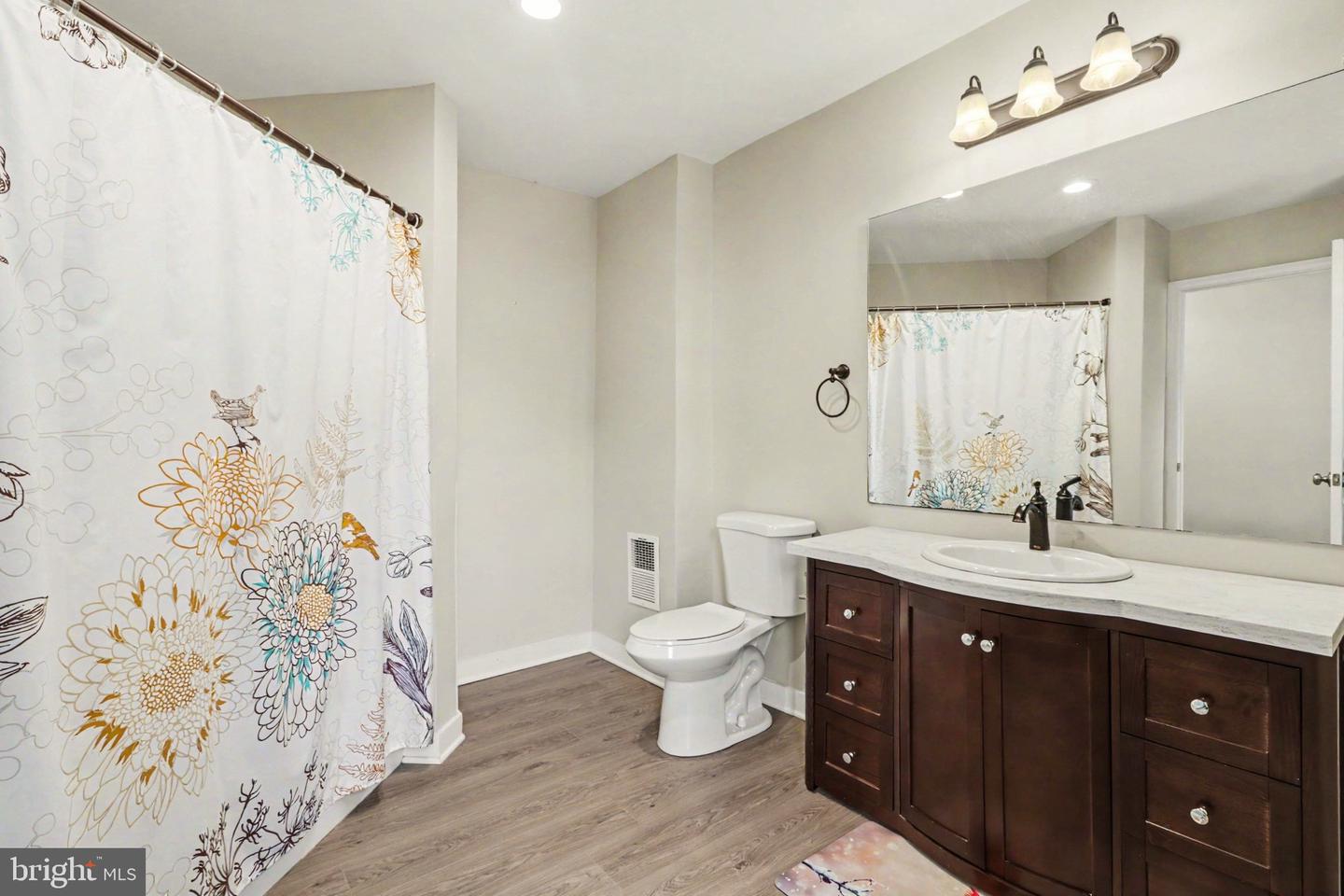 1710 Green St Property Photo 23