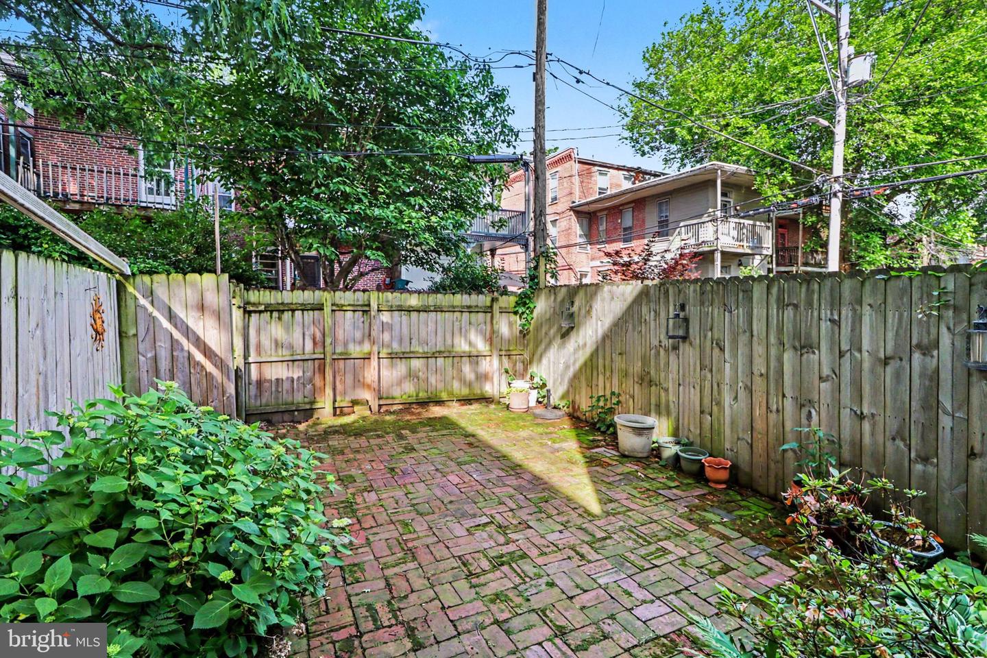 1710 Green St Property Photo 27
