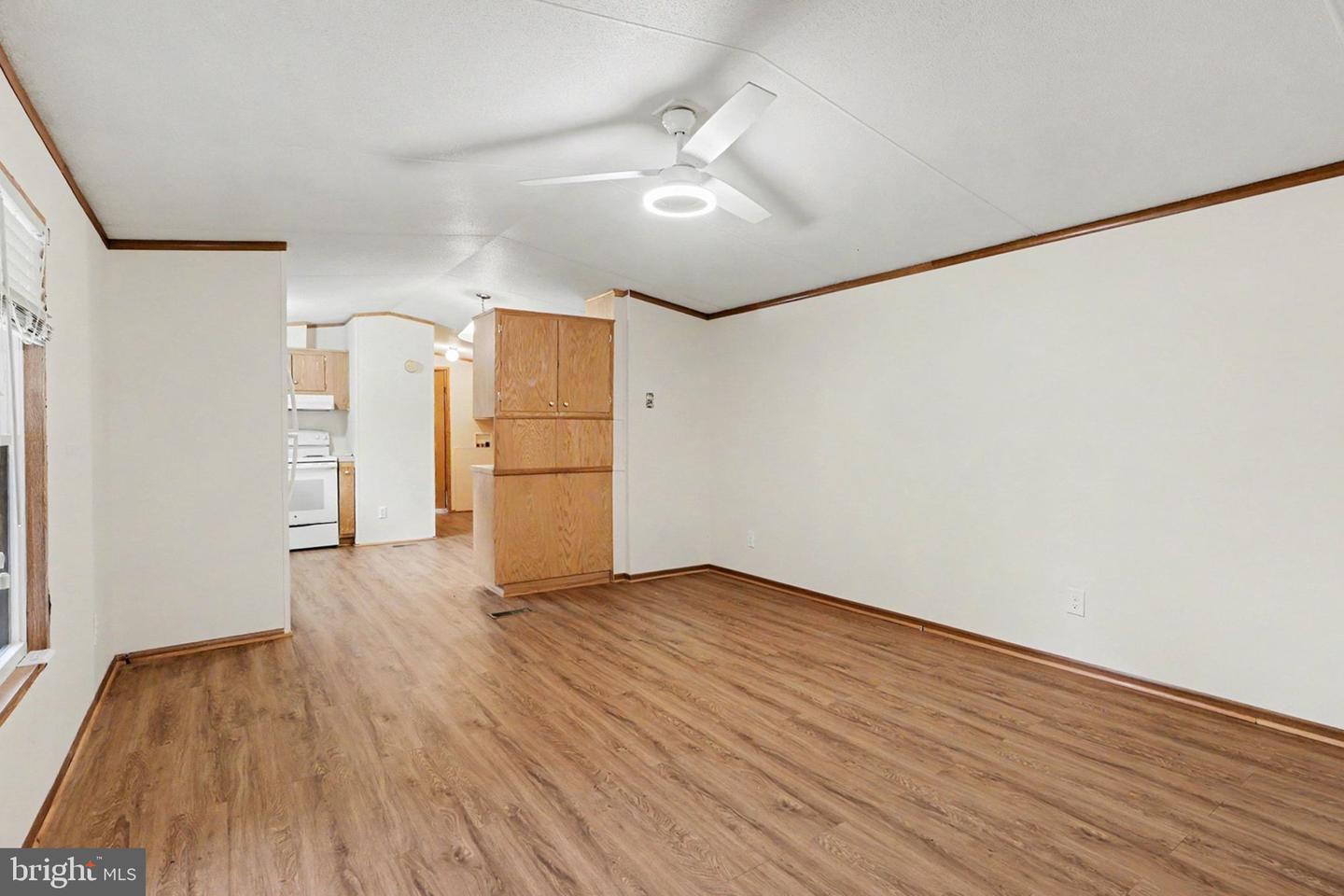 73 S Elmer Ave Property Photo 3