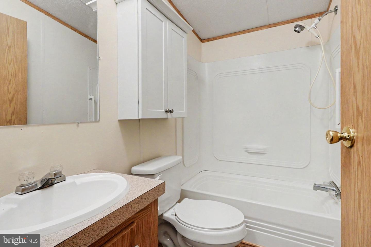 73 S Elmer Ave Property Photo 8