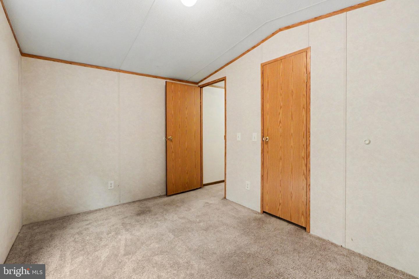 73 S Elmer Ave Property Photo 11