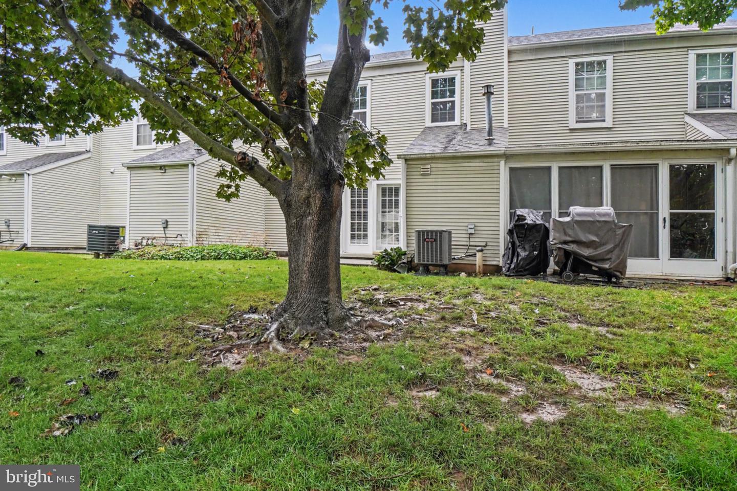 1918 Wexford Rd Property Photo 28