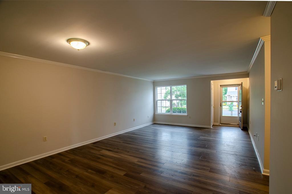 107 Peregrine Ln Property Photo 7