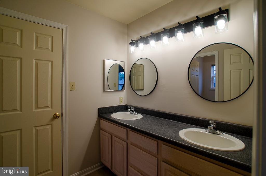 107 Peregrine Ln Property Photo 22