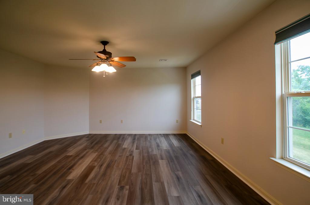 107 Peregrine Ln Property Photo 30