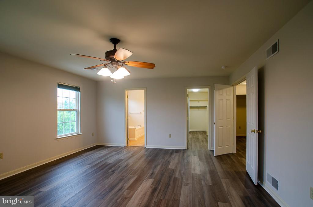 107 Peregrine Ln Property Photo 31