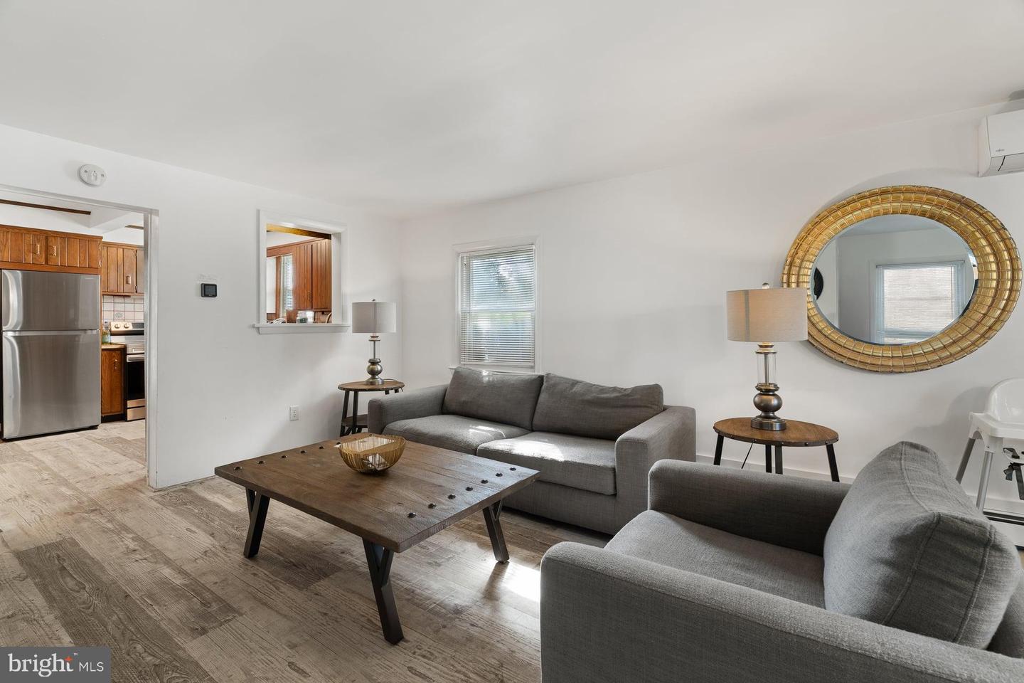 34 Half Street Property Photo 8