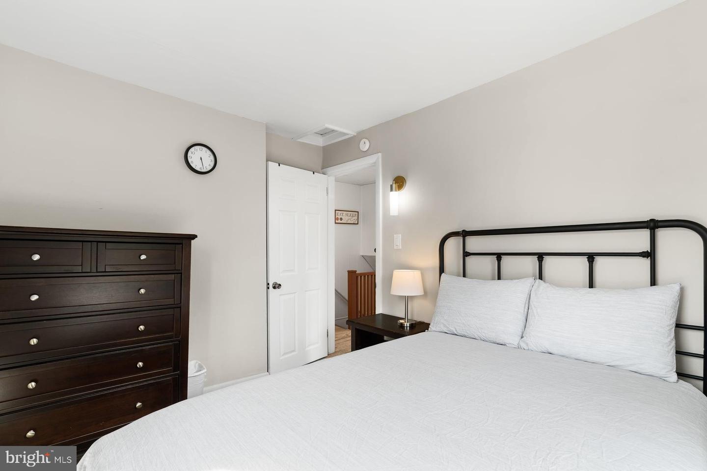 34 Half Street Property Photo 21