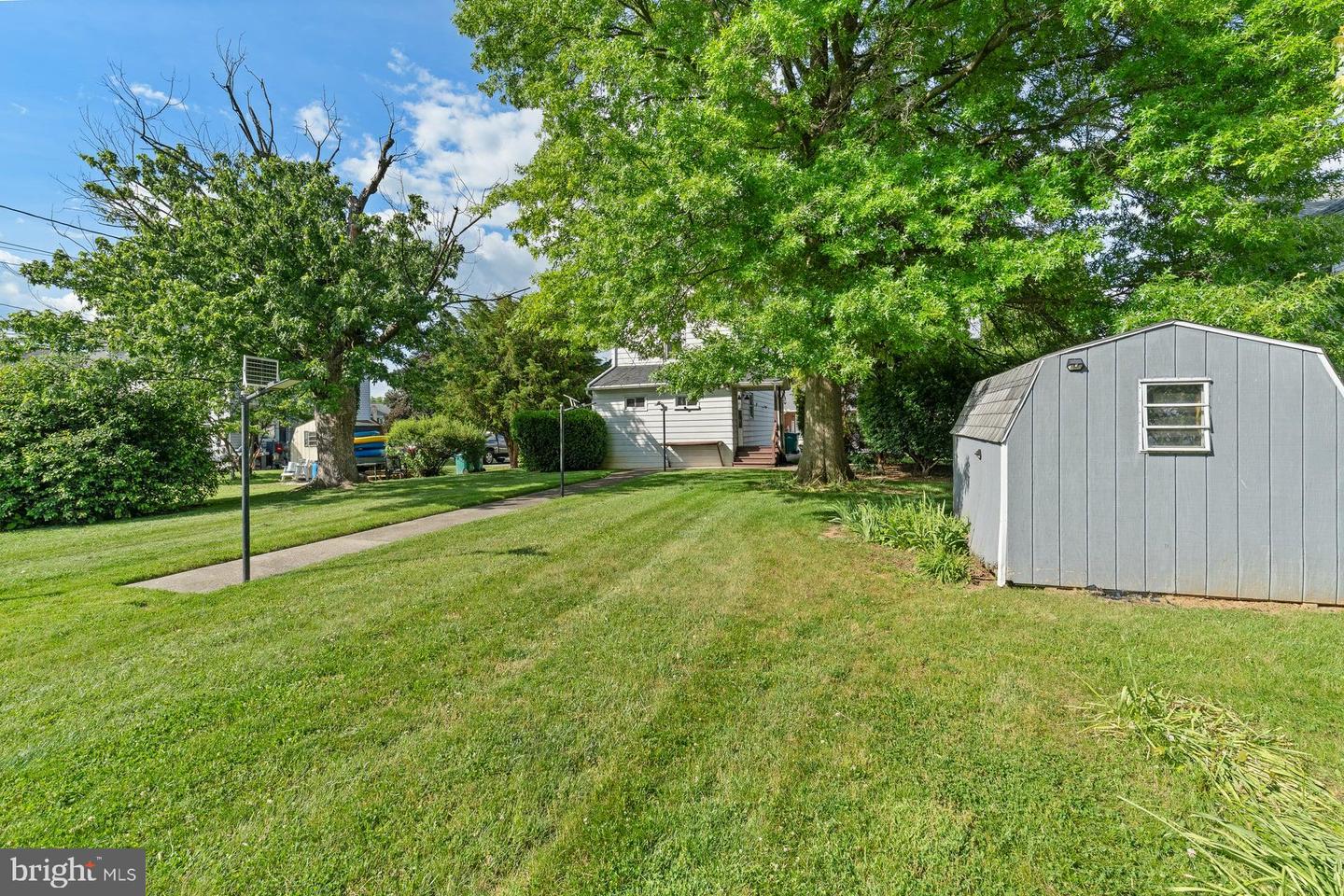34 Half Street Property Photo 30