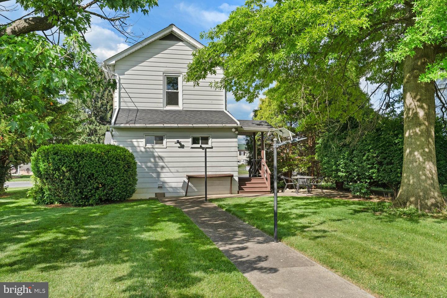 34 Half Street Property Photo 31