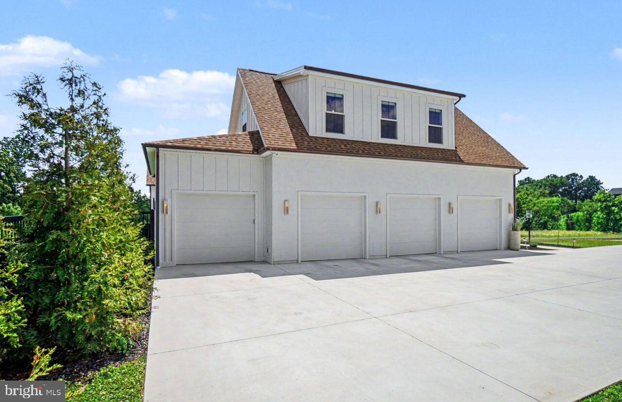 114 Jillian Way Property Photo 38