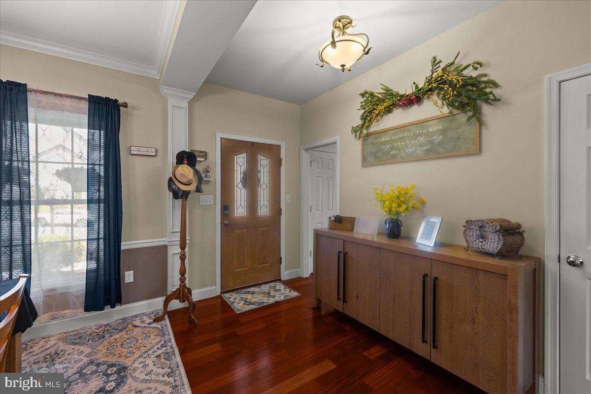 4736 Chatham Way Property Photo 4