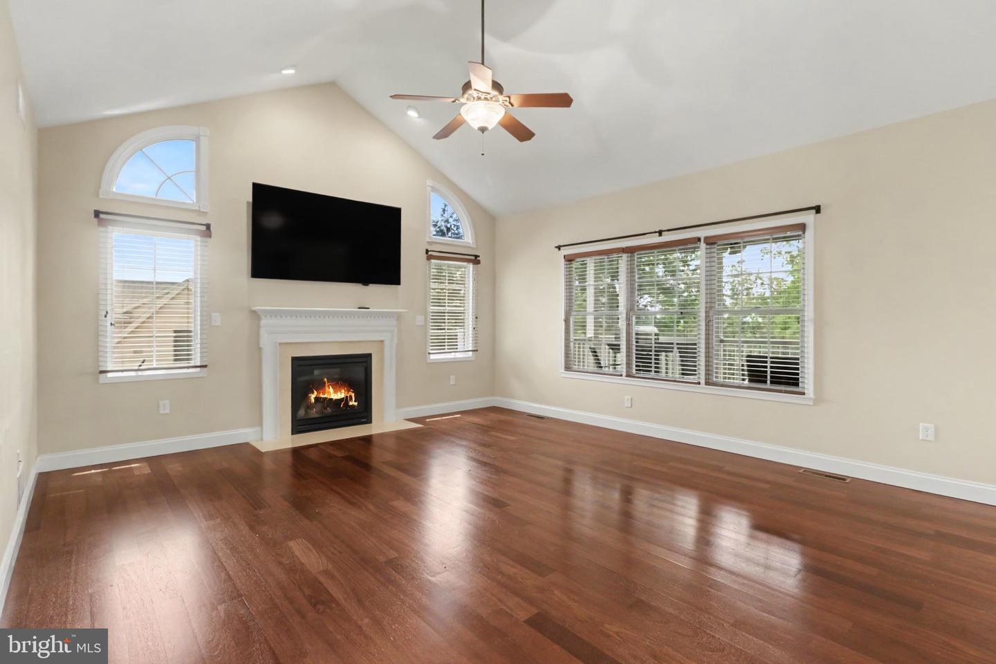 4736 Chatham Way Property Photo 11