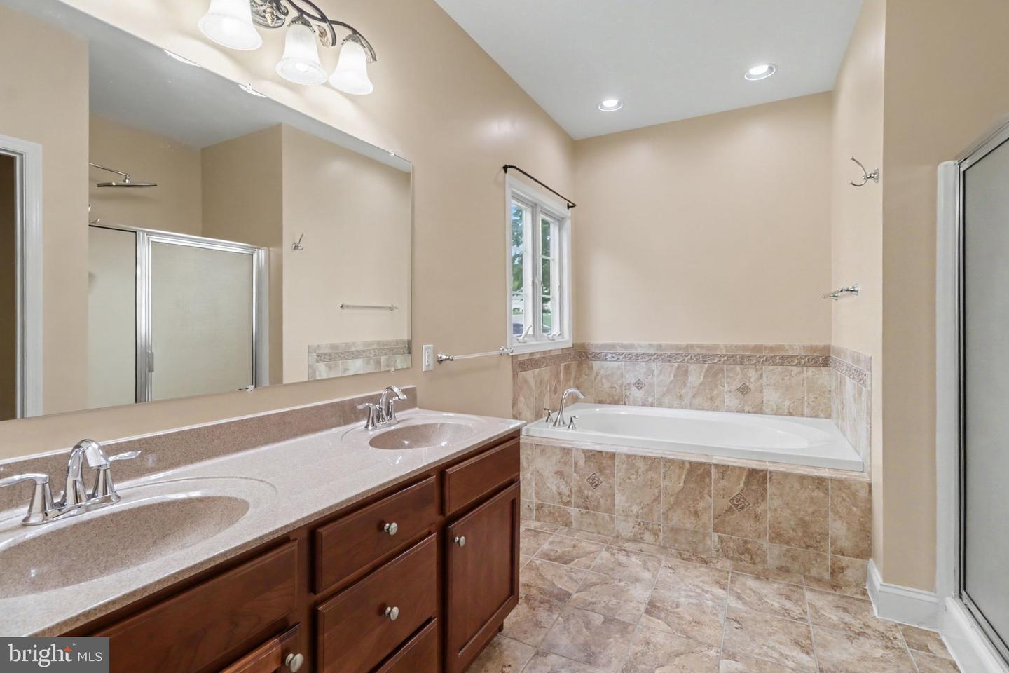 4736 Chatham Way Property Photo 20