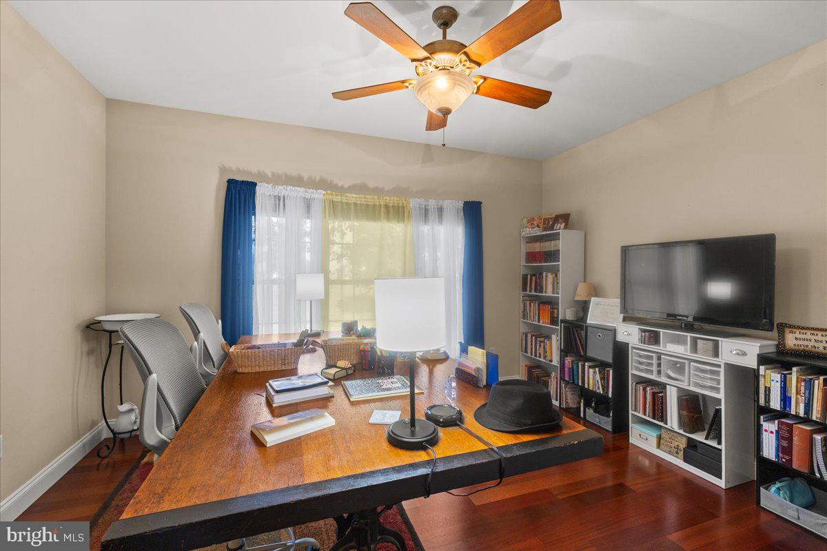 4736 Chatham Way Property Photo 21
