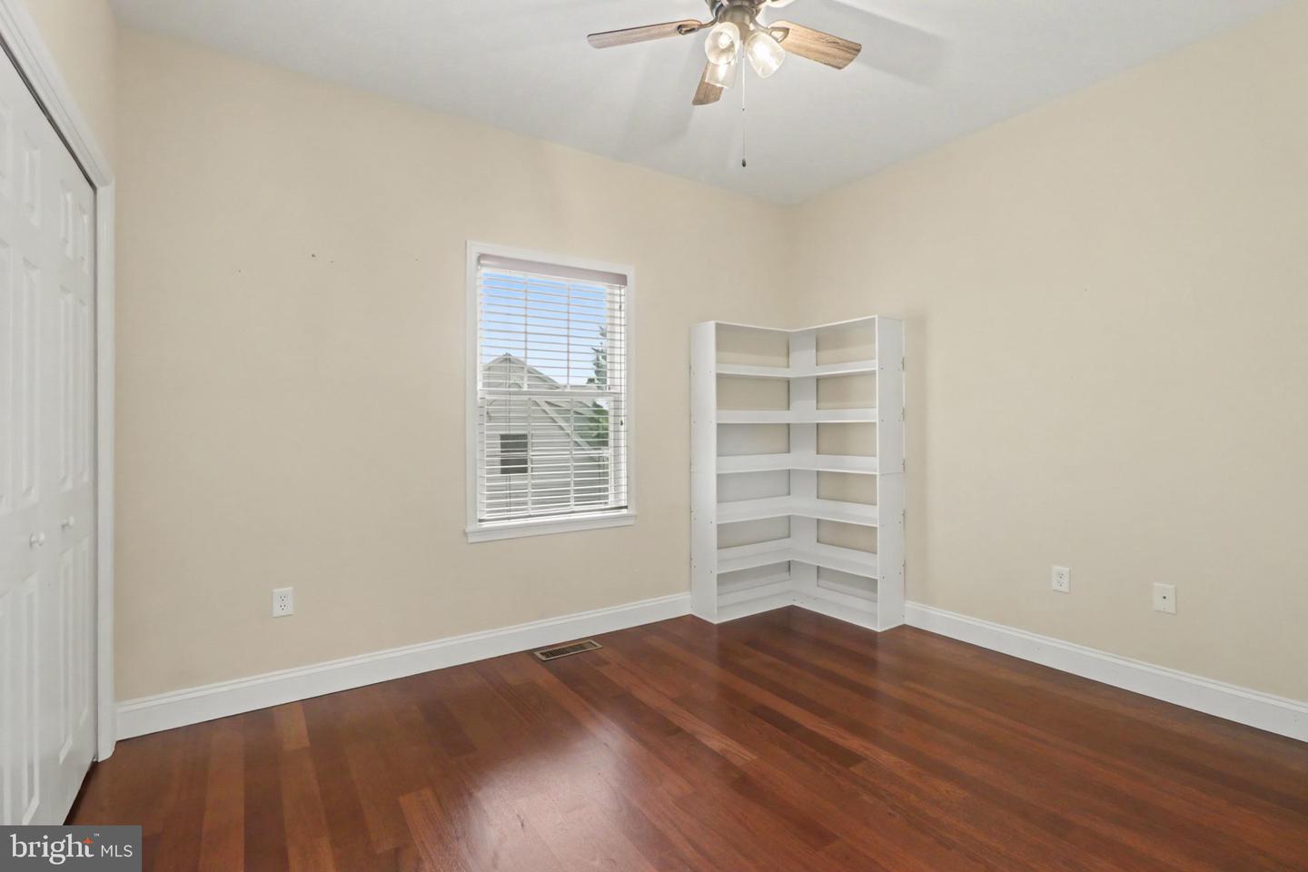 4736 Chatham Way Property Photo 23