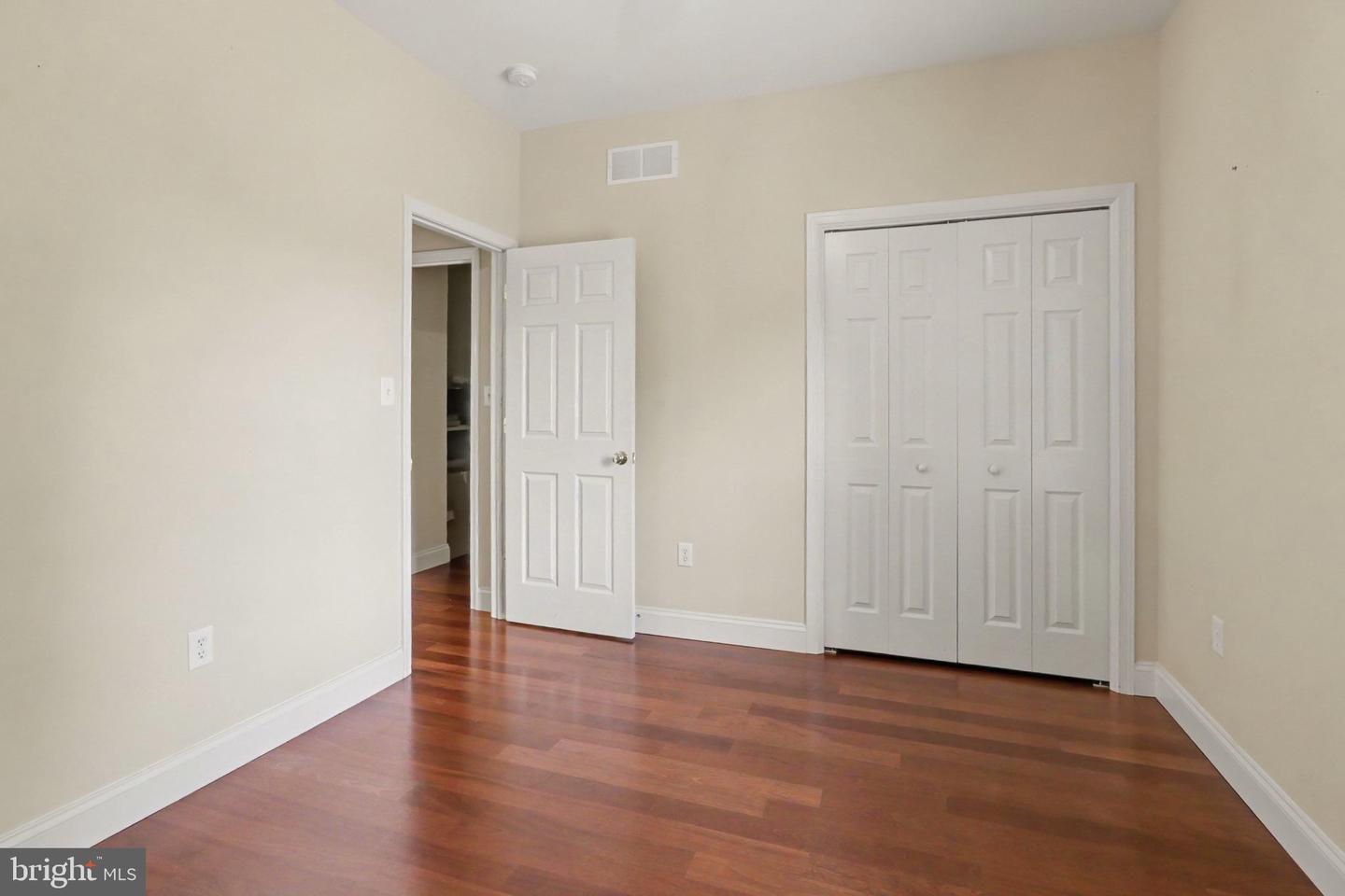 4736 Chatham Way Property Photo 24