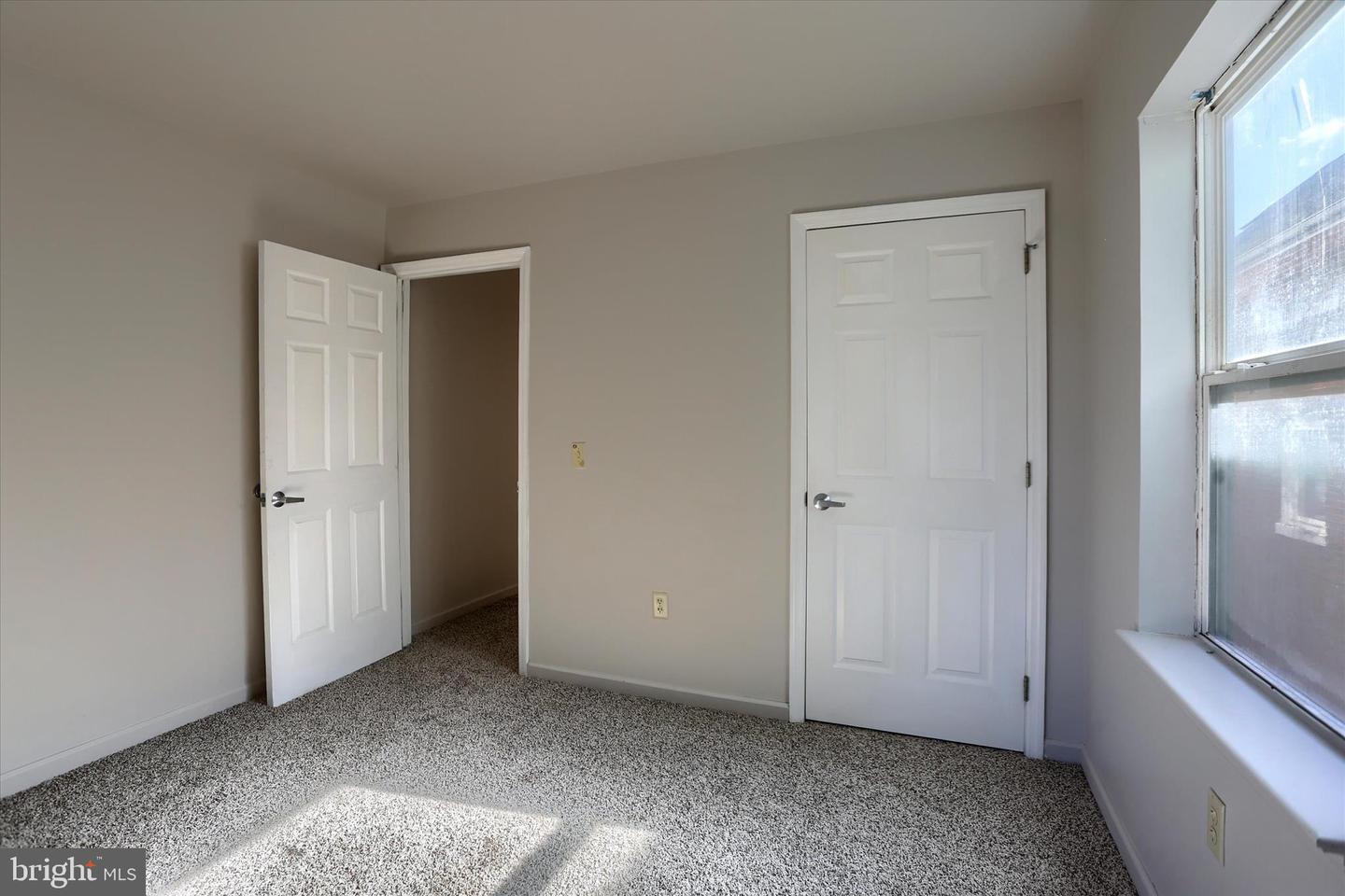 1631 Derry St Property Photo 16