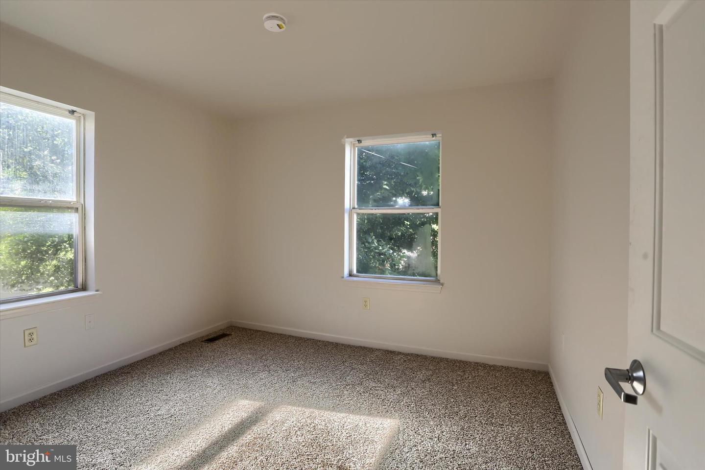 1631 Derry St Property Photo 18