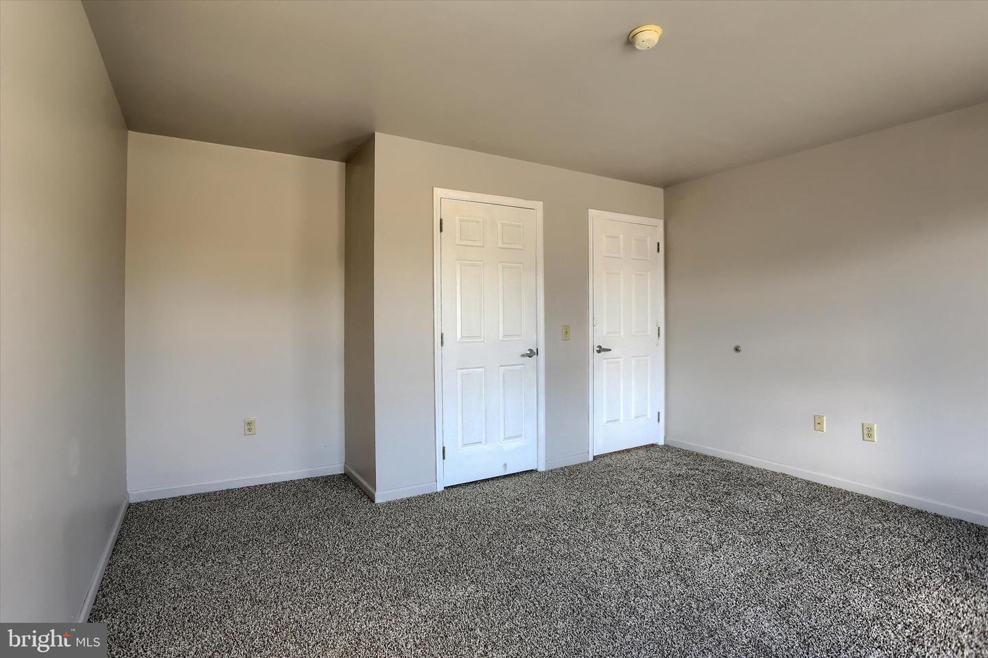 1631 Derry St Property Photo 20