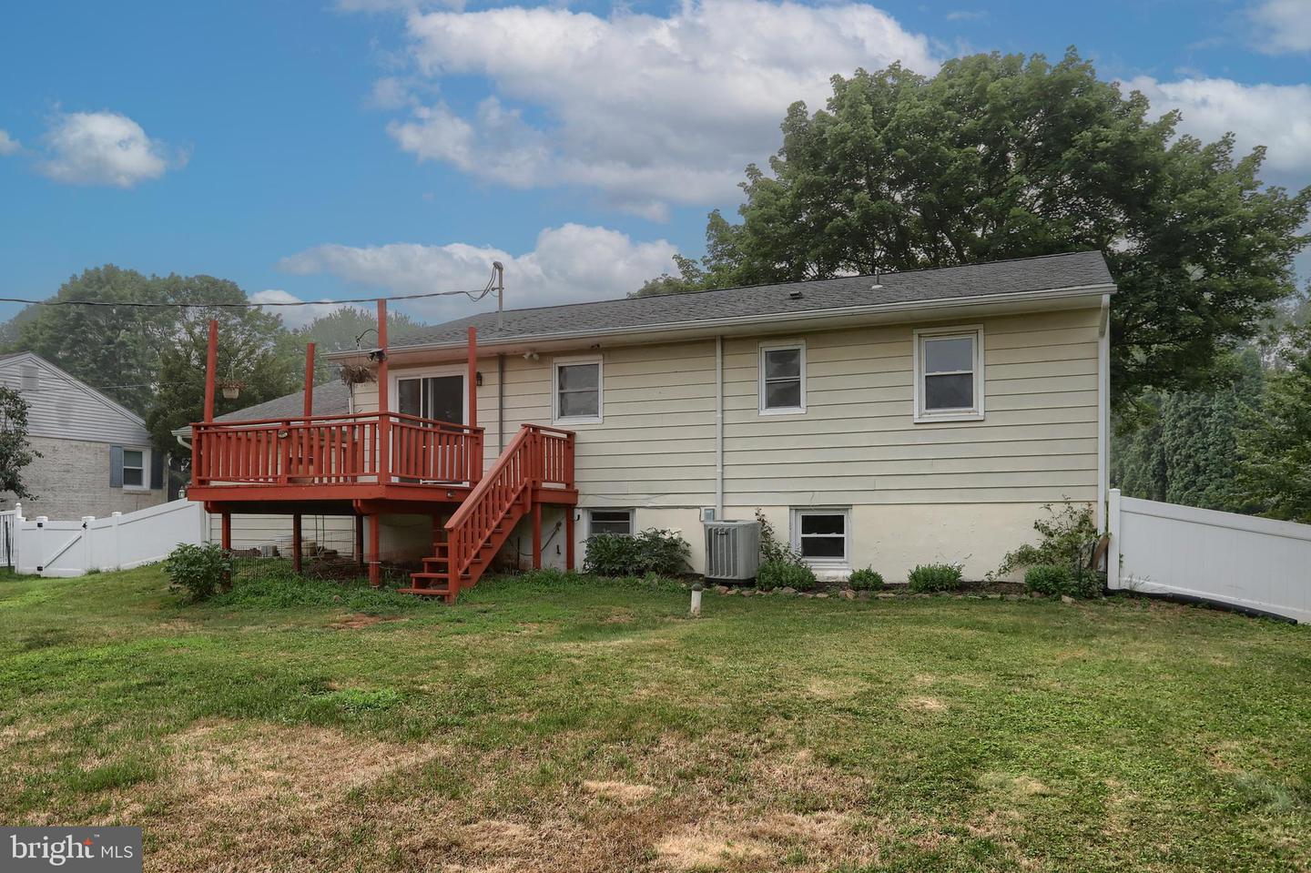 1132 Cornell Dr Property Photo 6