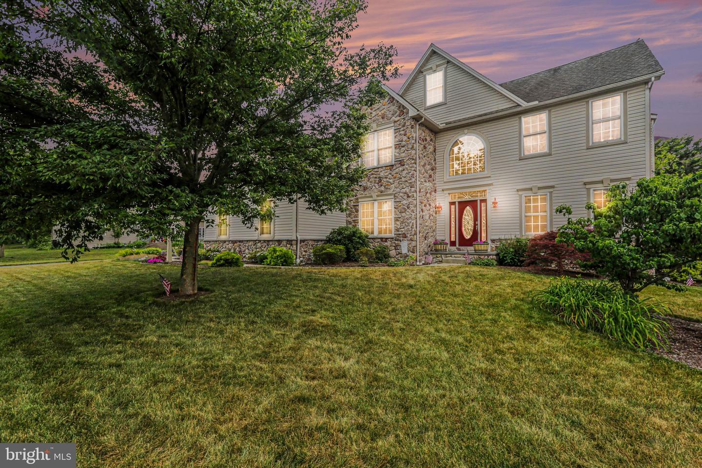7329 COBBLE STONE DR
