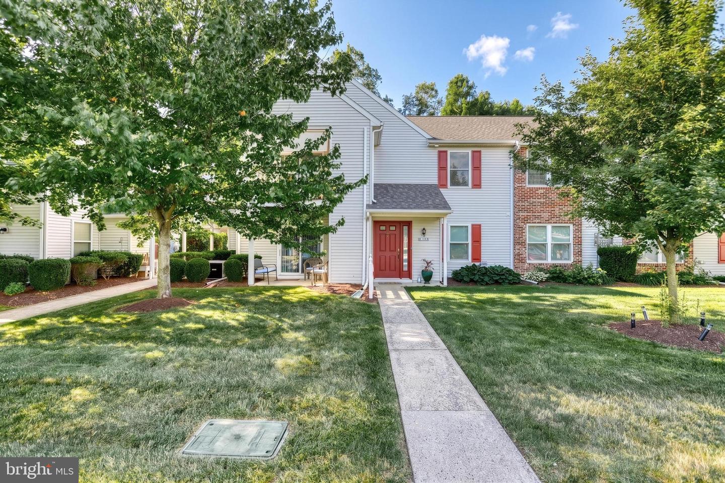 5811 Hidden Lake Dr #a Property Photo 3